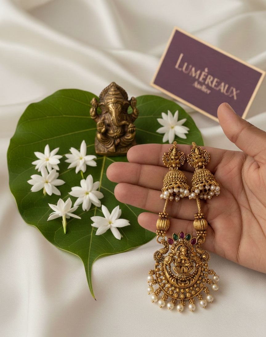 Lakshmi Vaibhav Pendant & Jhumka Set