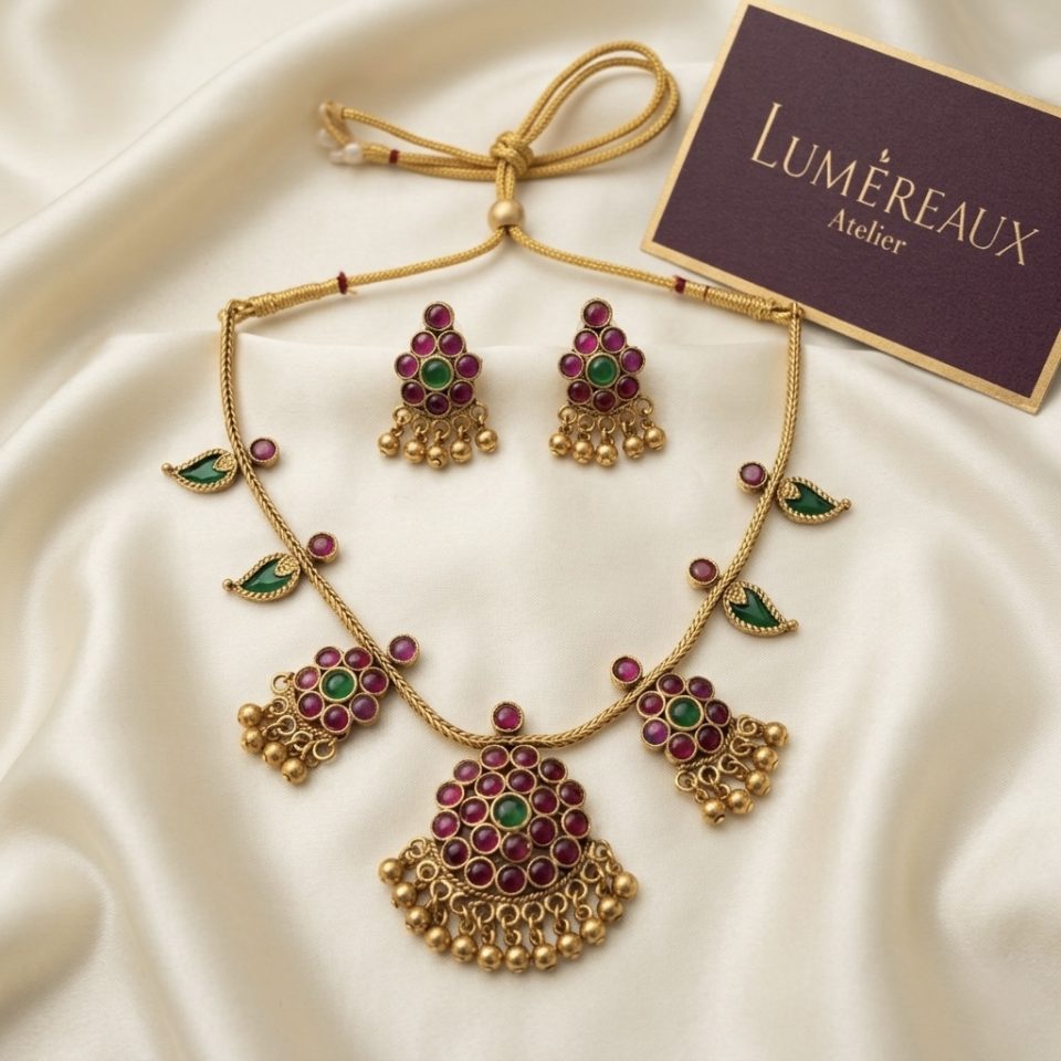 Emerald Petal Bloom Necklace set